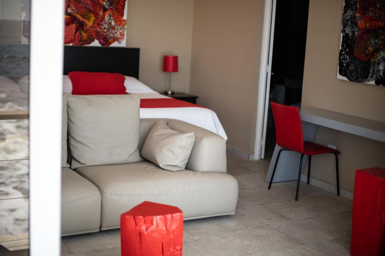 Casa De Mar Hotel And Villas ลาลิแบร์ตัด ภายนอก รูปภาพ
