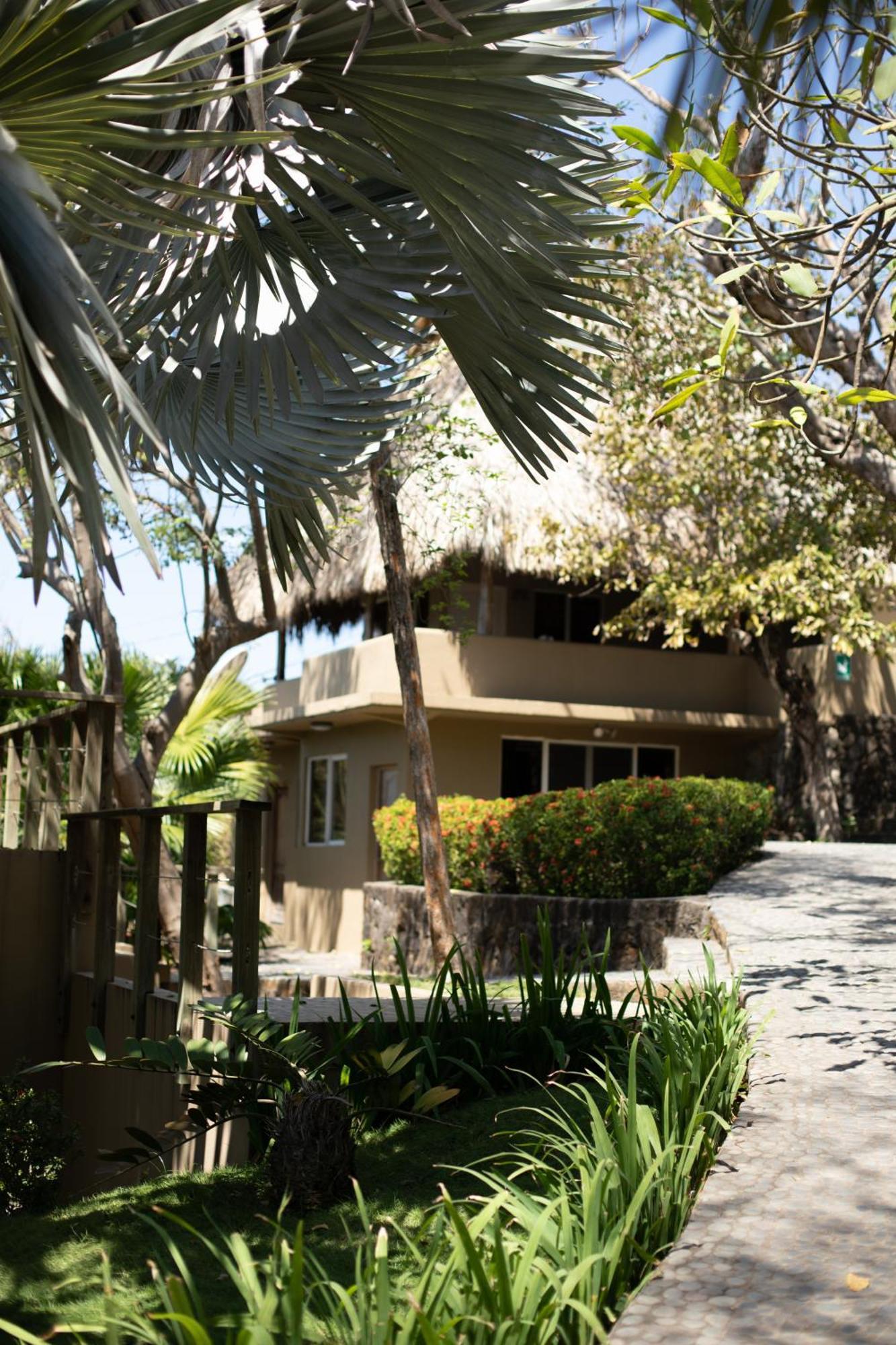 Casa De Mar Hotel And Villas ลาลิแบร์ตัด ภายนอก รูปภาพ